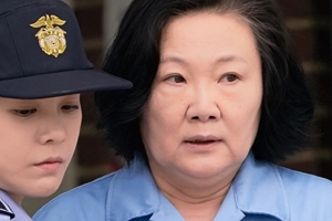 ‘나인룸’ 김해숙, 강제 정신병원行 포착 ‘김희선 앞날은?’