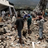 인니 지진·쓰나미 마을 ‘집단 무덤’되나