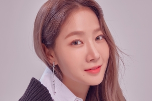 [인터뷰] 소유, 라틴풍 댄스곡 ‘까만밤’ 컴백… “‘발라드만 할 거냐’는 말이 변신 원동력”