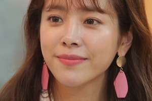 ‘섹션TV’ 한지민 “영화 위해 검은 반사판 쓰기도” 남다른 노력