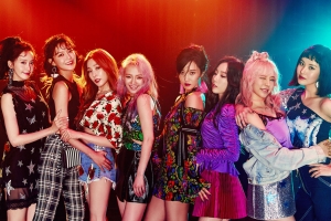 전원 재계약 불발 1년… 끝나지 않은 ‘소녀시대’