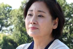 배우 홍여진 사생아 고백 “점쟁이 말에 母 떨어져서 지내...”