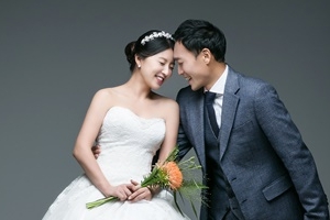 전무송 아들 전진우♥김미림 결혼 발표 ‘배우 부부 탄생’