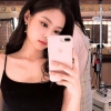 [포토] 블랙핑크 제니, 어깨라인 드러난 의상 ‘매력적 눈빛’