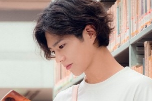 ‘남자친구’ 박보검 첫 촬영 스틸 공개..훈훈한 문학청년으로 변신