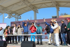 “세계 첫 글로벌 GAP 인정받은 김포인삼축제장으로 오세요”