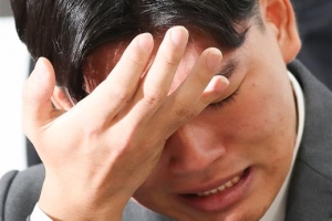 ‘더이스트라이트 폭행 방조‘ 기획사 회장, 집유 확정