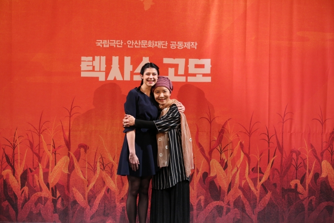 배우 윤안나(왼쪽)과 박혜진