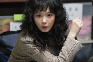 ‘황후의 품격’ 장나라, ‘뽀글뽀글’ 새 헤어스타일 “세월 역주행 미모”