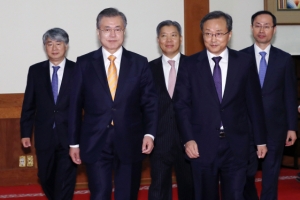 헌법재판관 3명 임명장 수여