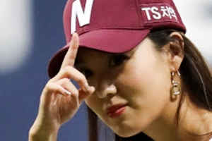 김희정, 고척돔서 준PO 4차전 시구 “부상 없이 꼭 승리하길”