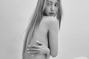 [포토] 한예슬, 과감한 상의 실종 ‘섹시미’ 발산