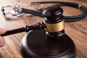 폐렴을 변비로 오진…8살 어린이 숨지게 한 의사 3명 구속