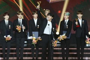 정부 훈장 받은 BTS… “우리 문화 세계에 알리겠다”