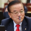 정갑윤 “테이프라도 발라야지, ‘호치키스’가 뭐야 이거” 황당 호통