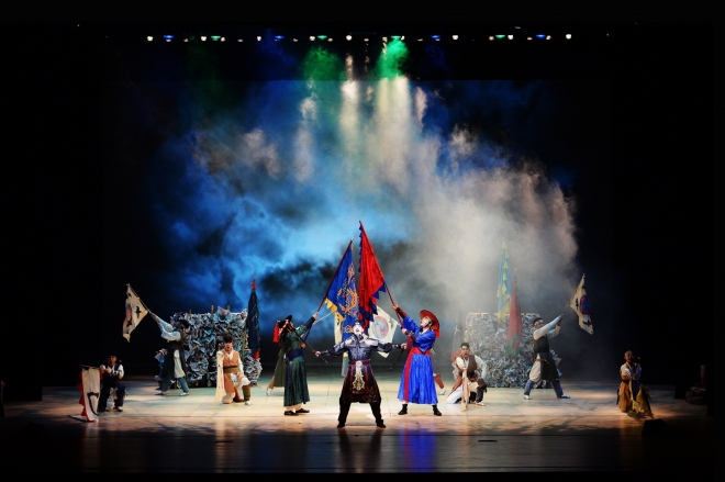 이순신 순국제전 뮤지컬 공연.