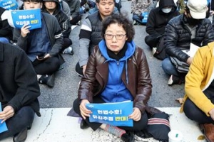 ‘곰탕집 성추행’ 1.333초 동안 무슨 일이?