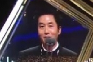 ‘더 서울 어워즈’ 故 김주혁 추모..이정현 “영원히 함께 하겠다”