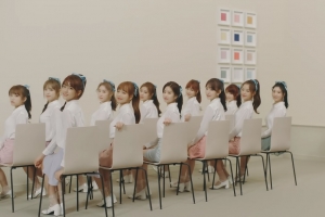 아이즈원, 데뷔 그룹 신기록… ‘라비앙로즈’ MV 24시간 455만뷰