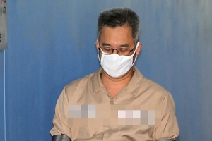 ‘드루킹’ 아내 성폭력 혐의 유죄…재판부 노려보고 혼잣말로 욕설