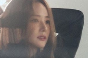 박민영, 잘록한 허리로 뽐낸 S라인 몸매 ‘군살 제로’