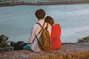 ‘남자친구’ 박보검 어깨 기댄 송혜교, 포스터 한 장만으로 “심박수 상승”