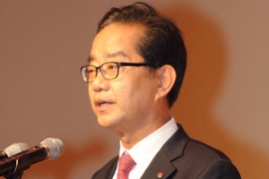 “여자 뽑지마” 면접 점수 조작한 박기동 징역 4년 확정