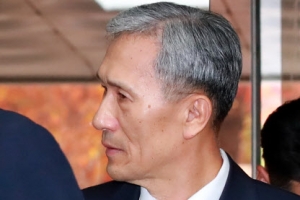 [포토] ‘군 댓글공작’ 김관진 속행공판 출석