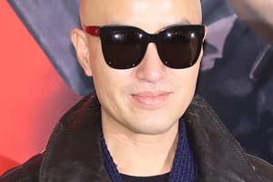 홍석천, SNS피싱 주의 당부 “한심한 범죄자들한테 당하지 마세요”