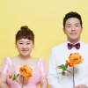 홍윤화♥김민기, 러블리 웨딩화보 공개 ‘행복한 미소’