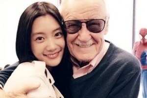 스탠리 별세, 클라라 포옹 사진 공개 “그리울 거예요”