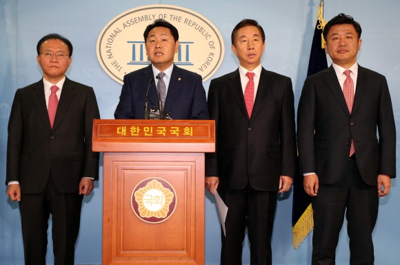 자유한국당ㆍ바른미래당 ‘조국 민정수석 해임’ 촉구