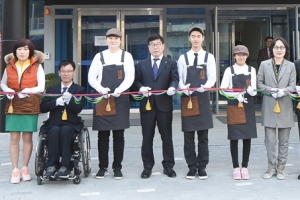 광주시 중증장애인 일자리 창출 카페 ‘아이갓에브리씽’광주시민체육관점 개소