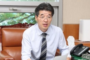 [의정 포커스] “구의회 1층에 문화복합공간… 열린 의회로”