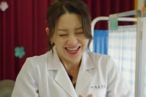 ‘톱스타 유백이’ 이아현, 호탕 웃음+걸쭉 입담에 김지석 ‘말.잇.못’