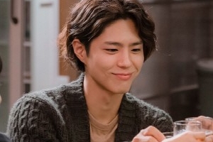 ‘남자친구’ 박보검, 전소니·김주헌과 맥주 회동 ‘얼굴 가득 미소’