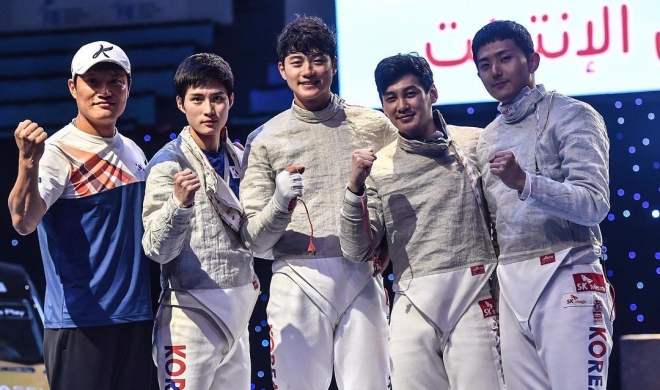 금메달 차지한 한국 남자 사브르 대표팀