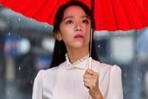 ‘사의찬미’ 신혜선 스틸 공개, 고혹적 분위기에 ‘시선 집중’