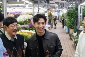 ‘한끼줍쇼’ 헨리 “데뷔 후 연애경험 無, 하지만...”