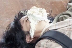 ‘황후의 품격’ 장나라, 얼굴에 케이크 범벅 포착 ‘무슨 일?’