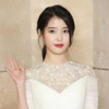 ‘2018 AAA’ 참석한 아이유, 여신 비주얼 강조한 흰색 드레스