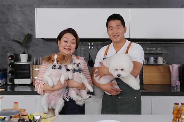 강형욱(오른쪽) ㈜보듬컴퍼니 대표