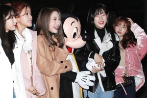 [포토] 우주소녀, 미키마우스와 함께하는 출근길