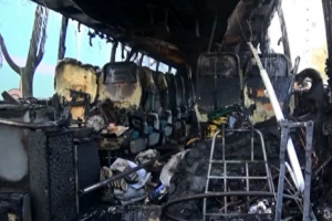 [포토] 주차된 대형버스에서 화재 발생