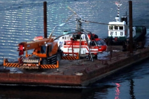 [포토] ‘한강 추락 헬기’ 인양