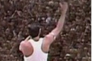 ‘라이브 에이드’ 관객 압도한 퀸 무대, 시청률 5.4% 기록