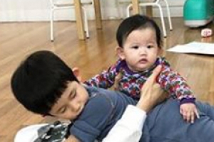 “행복이란♥”...봉태규, 두 아이와 함께 한 행복한 일상 ‘미소 가득’