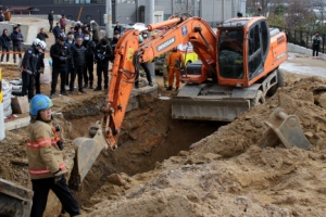 [포토] ‘파주 배수관 공사중 매몰된’ 근로자 2명 숨져
