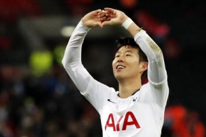 손흥민 유럽 통산 100호골 돌파…차범근 이어 두번째
