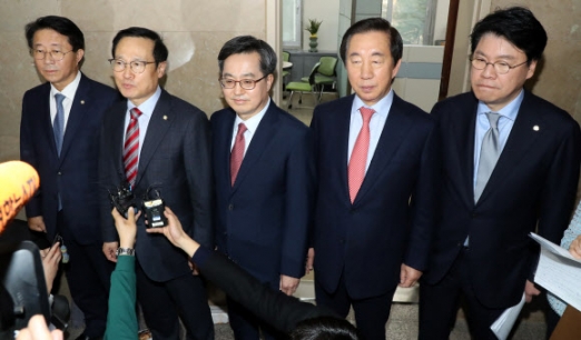 민주당-한국당, 예산안 처리 잠정 합의